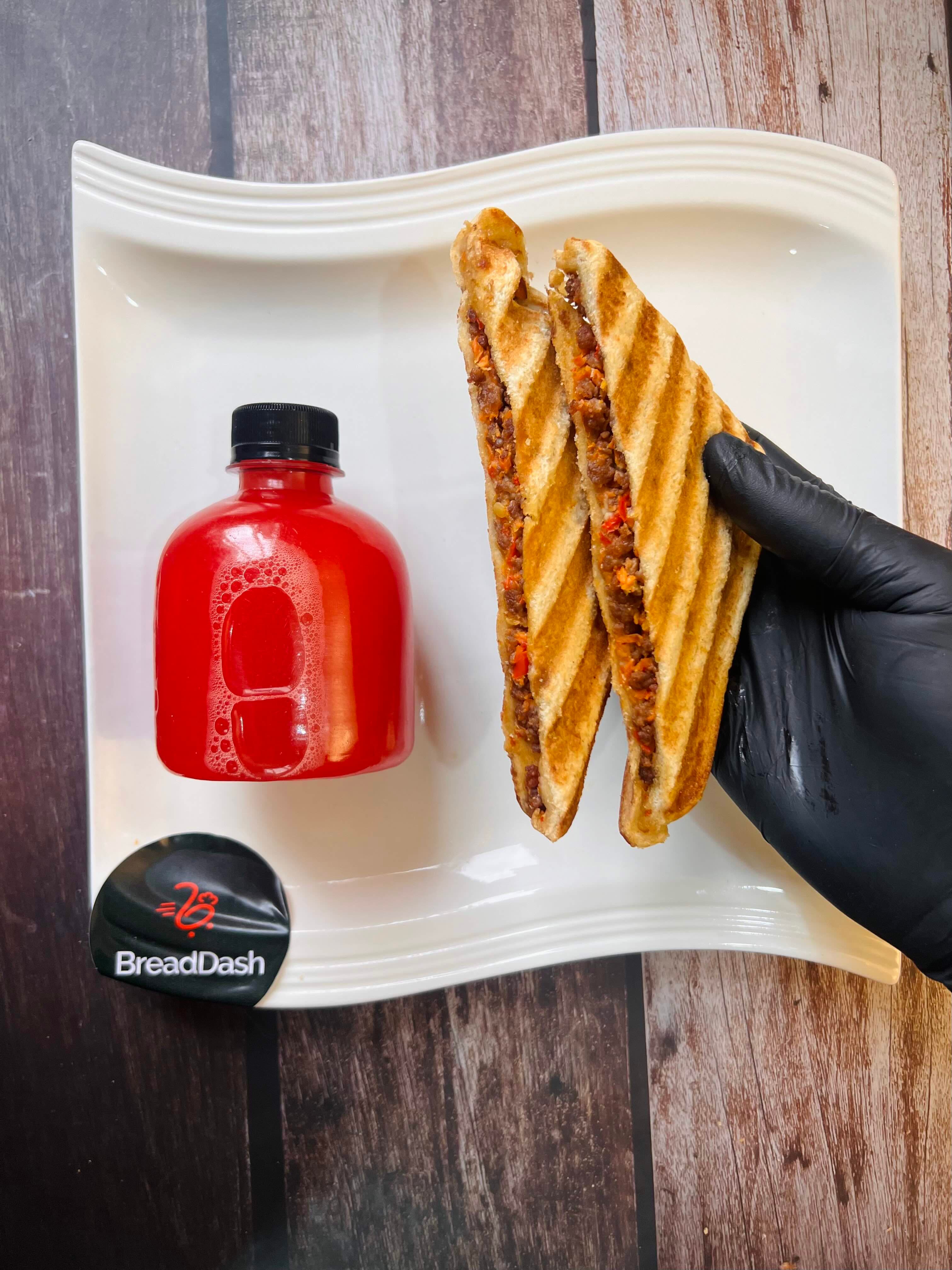 Cheesy Beef Sandwich